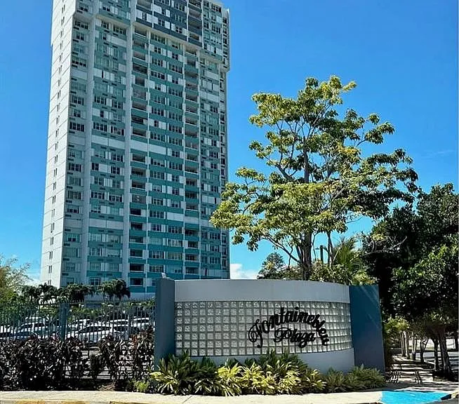 3013 Alejandrino #2204 — Photo 1