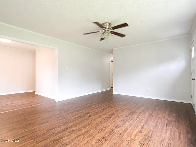 602 Seminole Trl — Photo 3