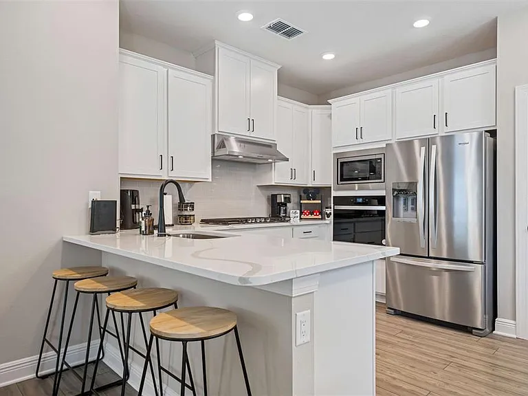 7796 Somersworth Dr — Photo 13
