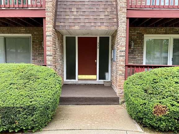 4th image of 520 N Roberts Dr APT 1C