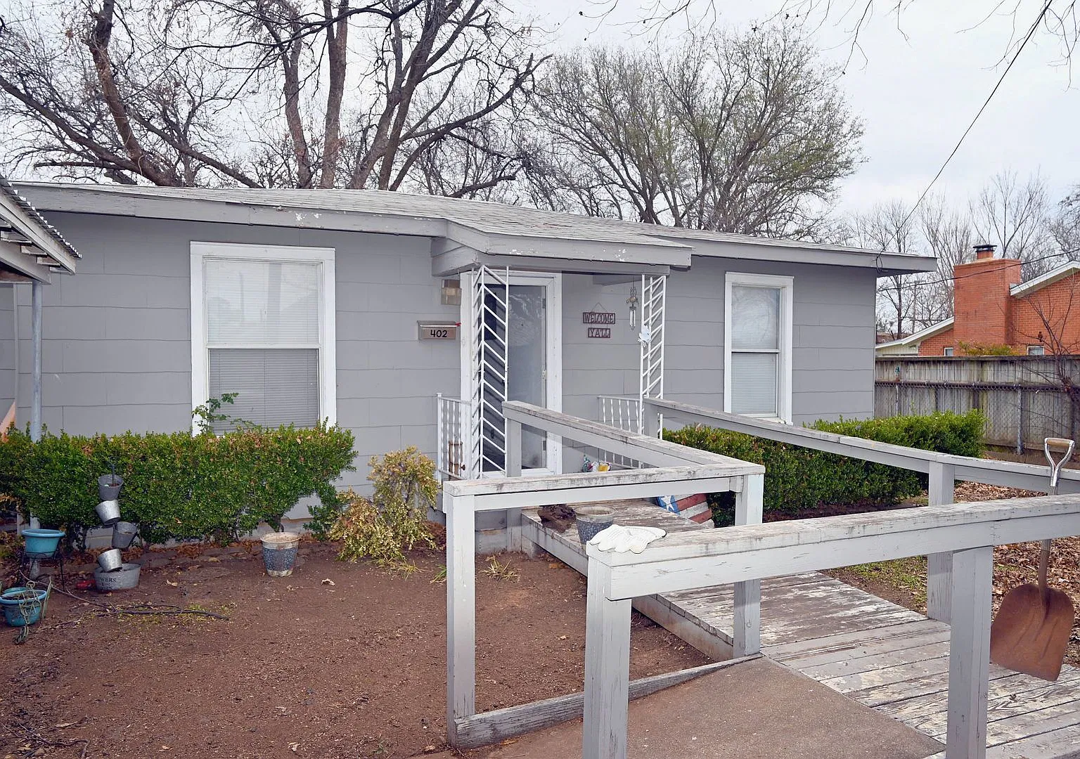 Handicap Accessible 2 Bed 1 Bath With Huge Yard In Burkburnett! — Photo 2