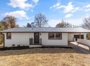 513 Foust Carney Rd, Powell, TN 37849