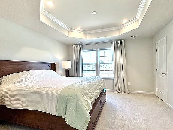 4th image of 4106 Riverside Dr