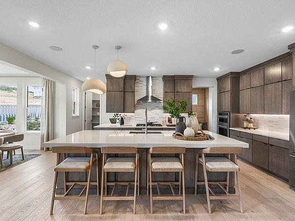 Everly Model Kitchen