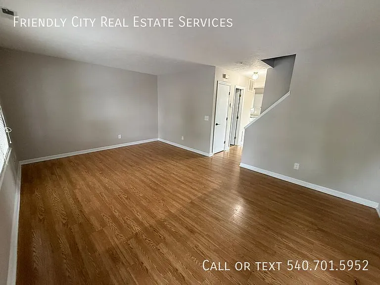811 Vine St — Photo 16