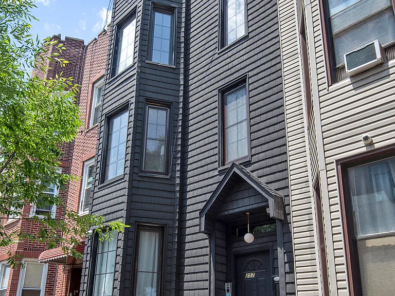257 Bleecker St #3 — Photo 9
