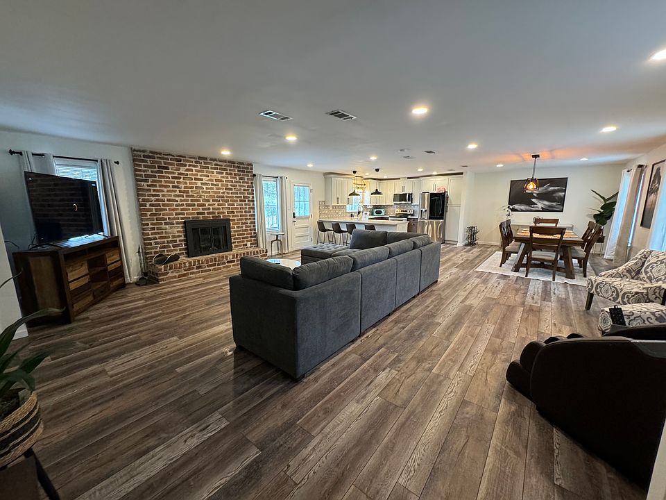 1st image of 108 Virginia Ave