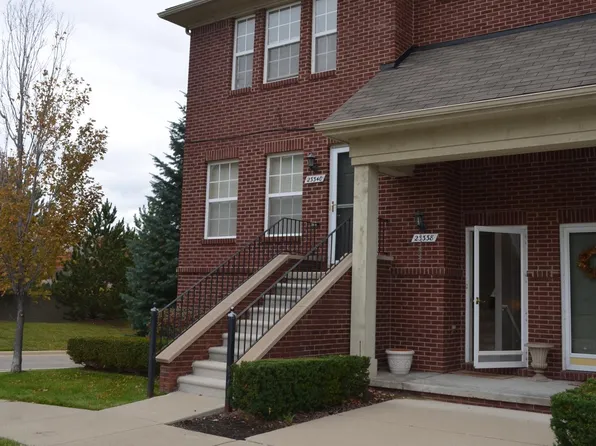 23338 Poplar Dr, Southfield, MI 48075