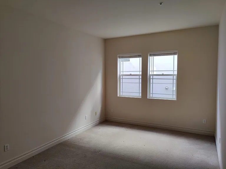 917 S New Hampshire Ave #211 — Photo 15