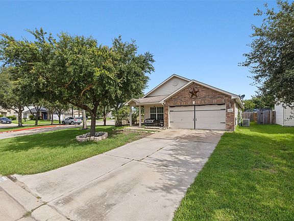 3rd image of 19334 Poppy Grove Ln
