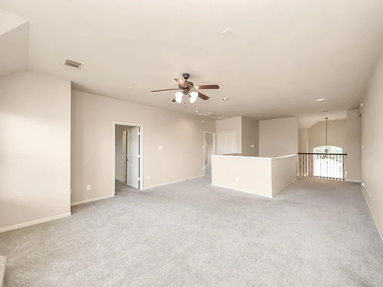 4 Palmdale Ln — Photo 46