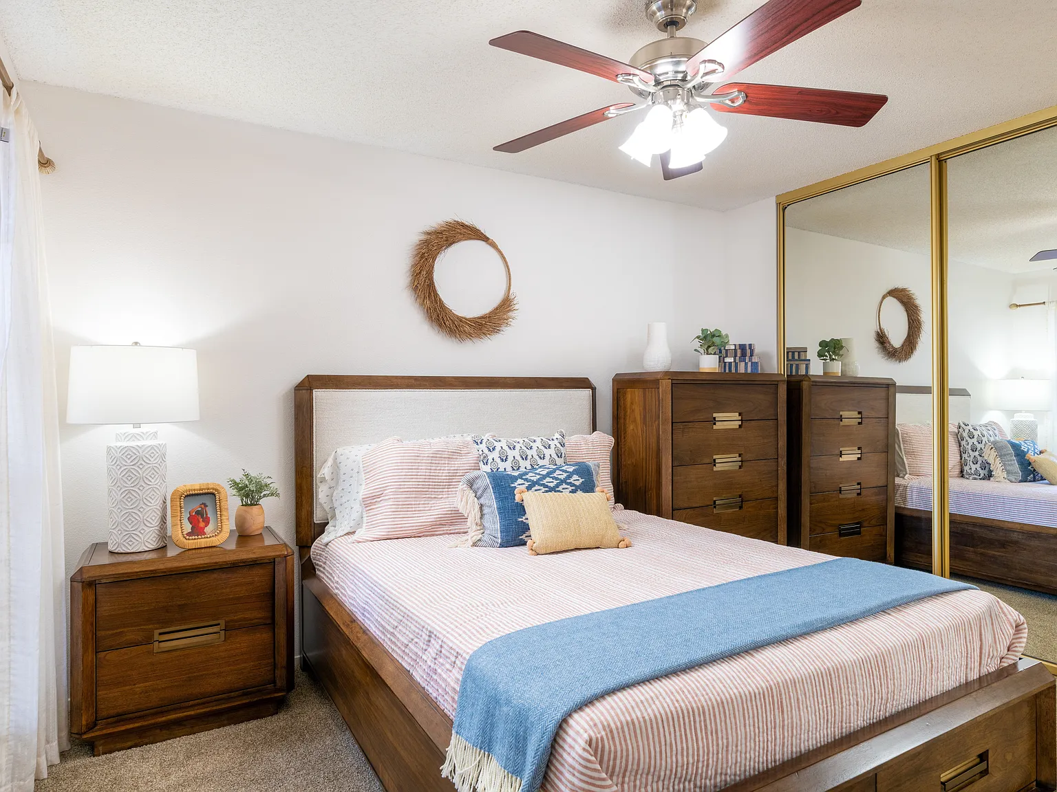 Shadow Ridge Apts. — Photo 4