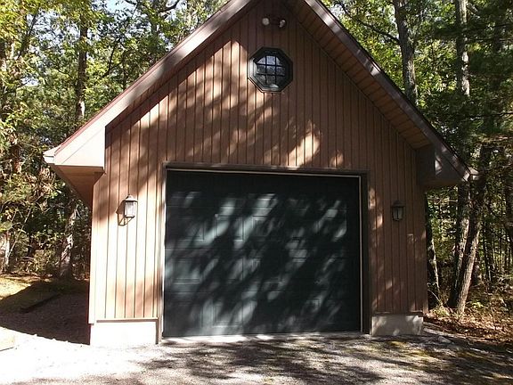 3rd image of 2527 Penn Hills Dr