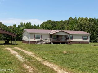 135 Green Acres Ln, Jacks Creek, TN 38347