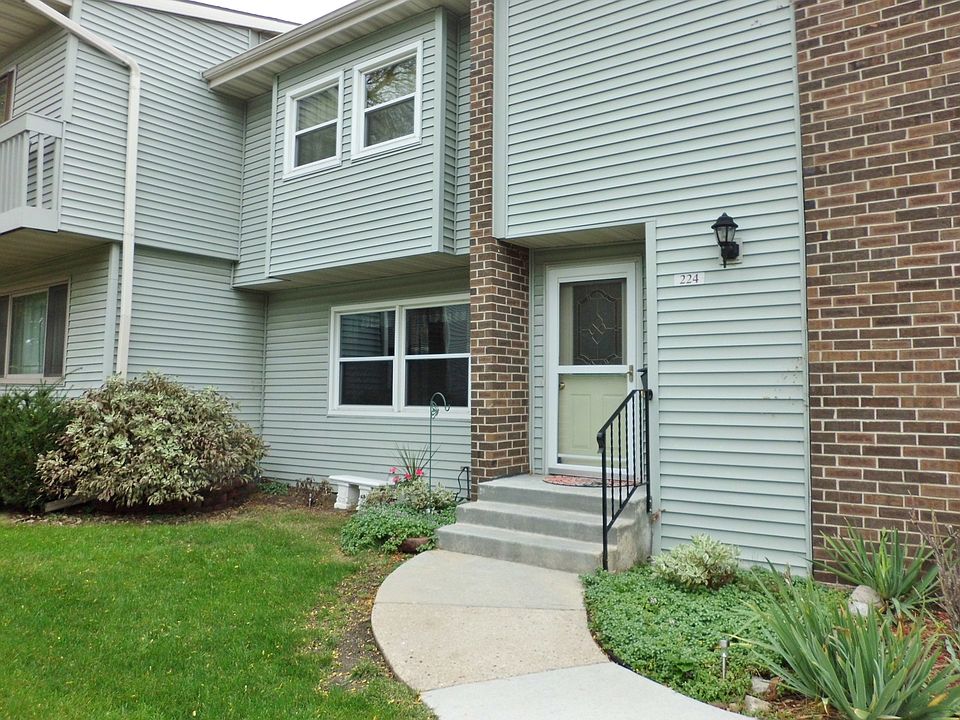 1st image of 224 Grand Canyon Dr