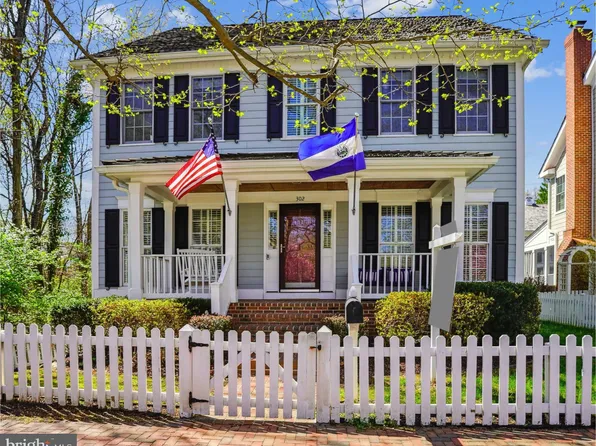 302 Tschiffely Square Rd, Gaithersburg, MD 20878