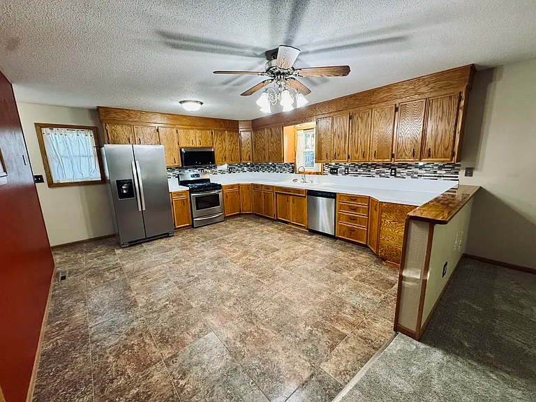 1120 Boone St — Photo 16