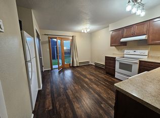 120 E Elm Ave, Saratoga, WY 82331