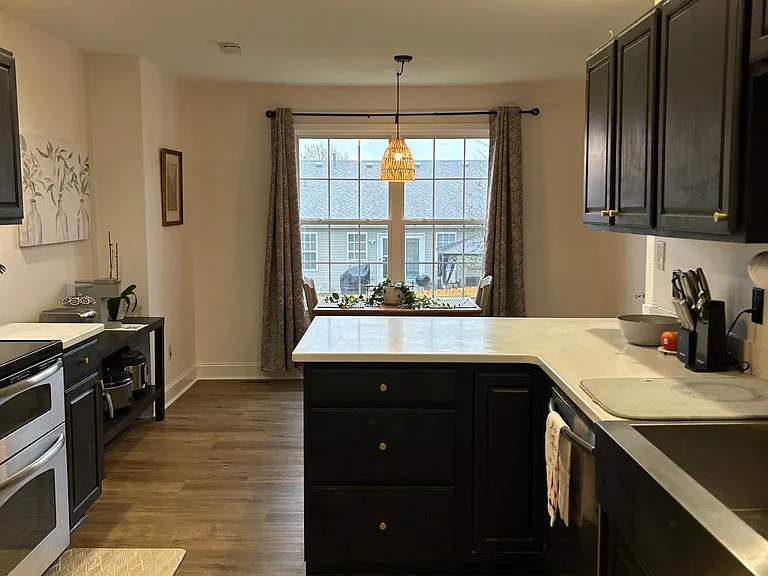 114 Montclair Ct — Photo 6