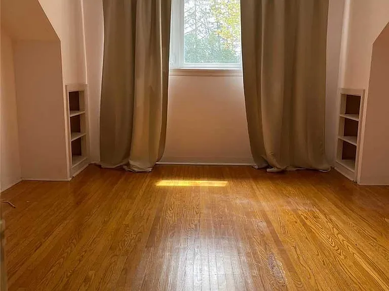 222 Cummer Ave — Photo 7