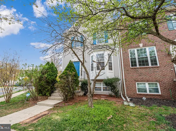 14733 Truitt Farm Dr, Centreville, VA 20120