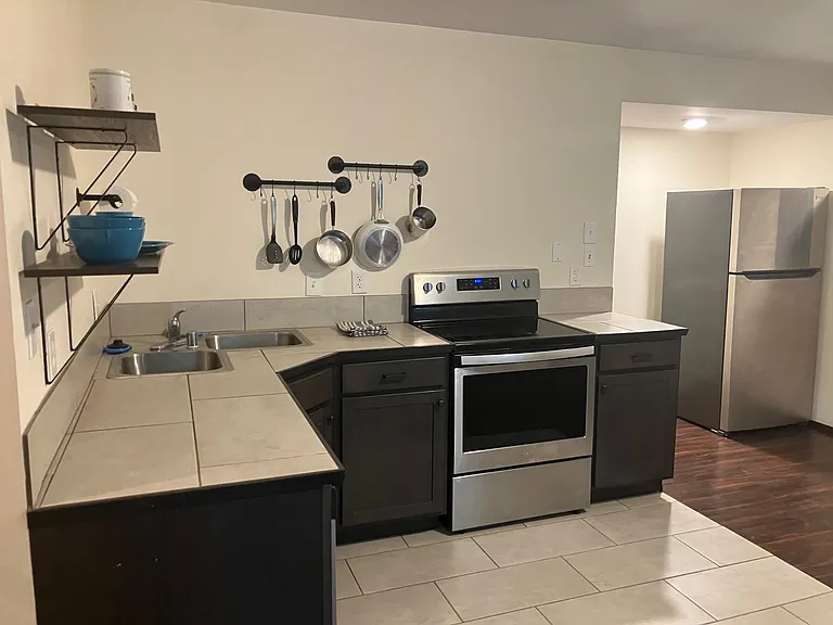3231 S Hudson St #B — Photo 3
