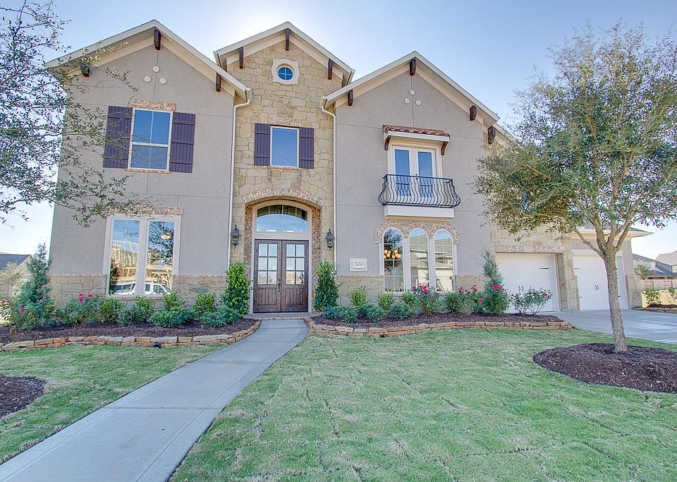 1st image of 24019 Porte Toscana Ln