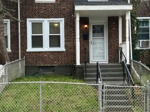 2931 N Constitution Rd, Camden, NJ 08104