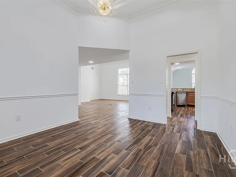 108 Village Lake Dr — Photo 8