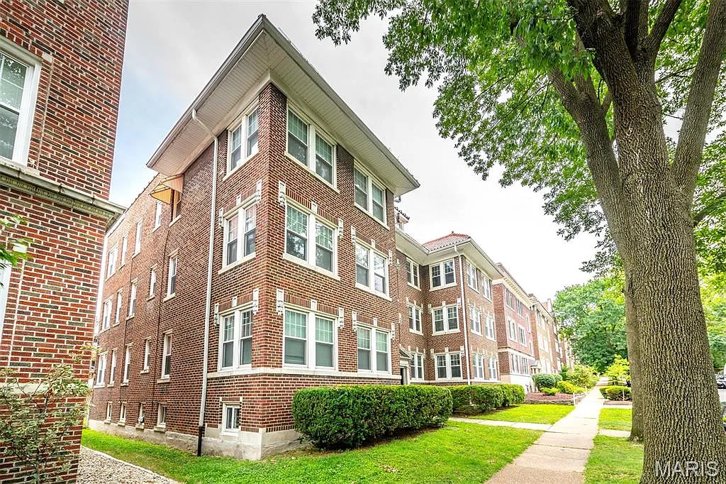 Building Photo - 6331 Southwood Ave #2E