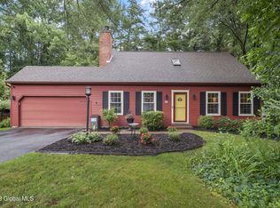 19 Old Coach Rd, Clifton Park, NY 12065