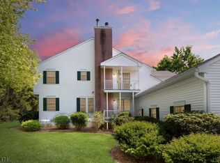 82 Smithfield Ct #82, Basking Ridge, NJ 07920