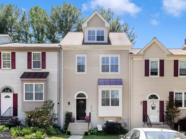 49 Lake Park Ct #954, Germantown, MD 20874