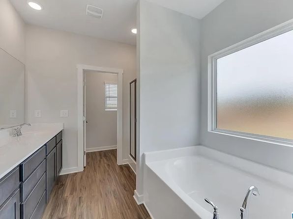 4225 Textile Ln