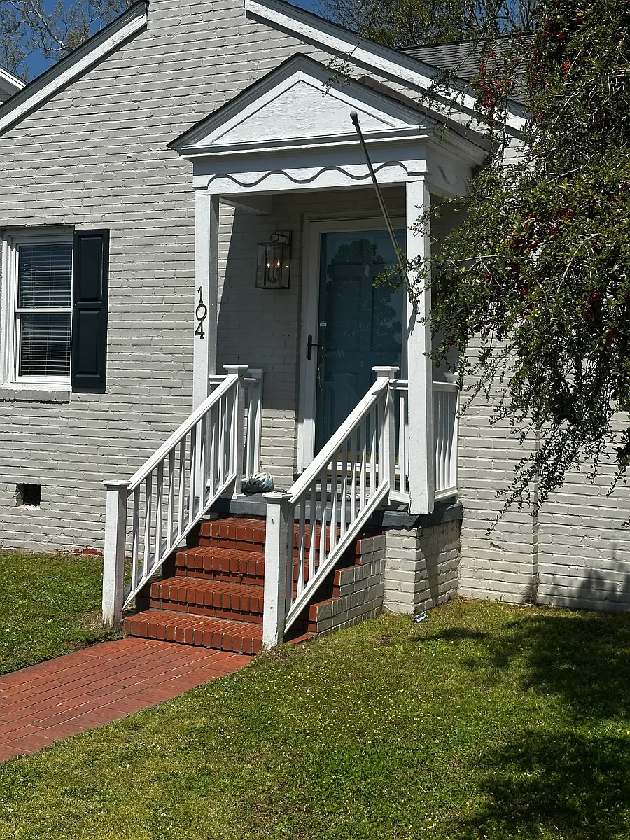 Building Photo - 104 Pembroke Cir