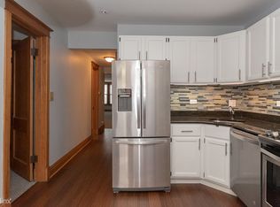 3710 N Clark St, Chicago, IL 60613