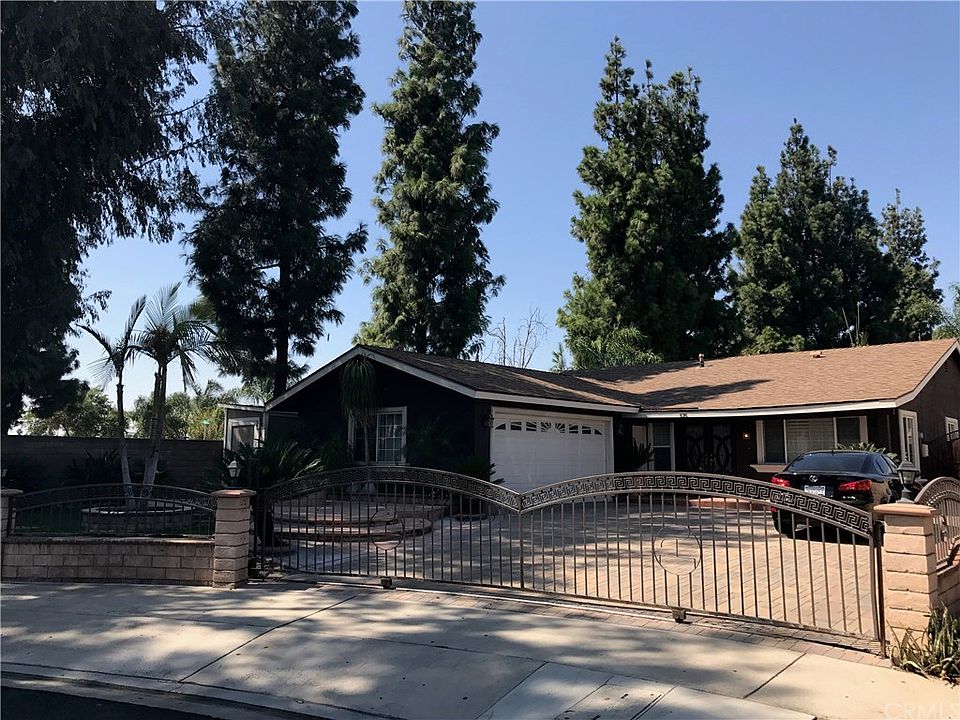 1st image of 576 Contempo Ct