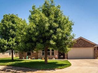401 McMillen Ave, Wolfforth, TX 79382