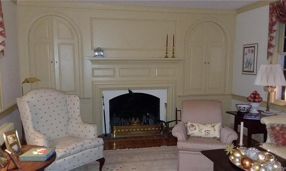 2nd image of 1124 Overbrook Rd