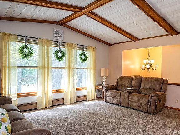 5th image of 4024 N Lake Shore Dr
