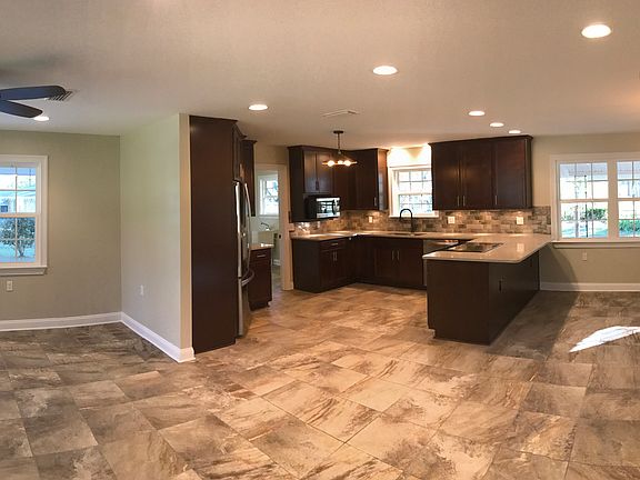 4th image of 6812 Park St
