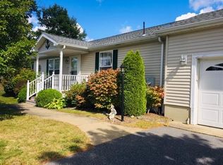 1802 Pheasant Ln, Middleboro, MA 02346