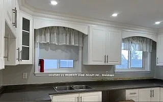 25 Albion Cres — Photo 2