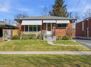 256 Whitney Ave, Hamilton, ON L8S 2G8