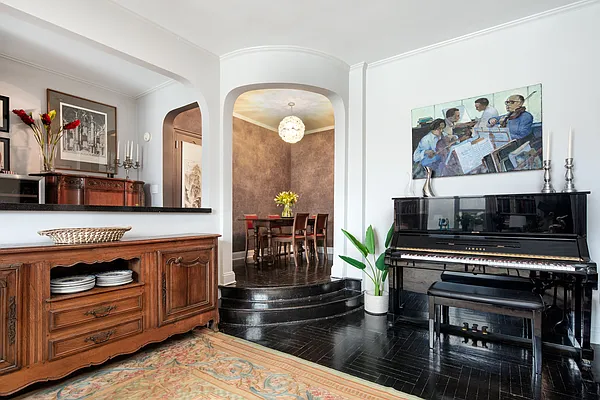 Sold by Sotheby's International Realty | media 4