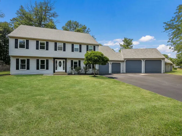 1547 Bittersweet Cir, Jamison, PA 18929