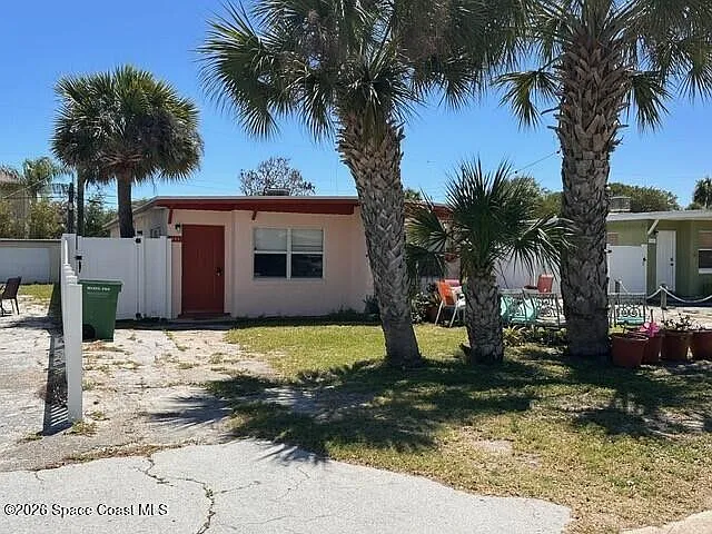 411 Jefferson Ave — Photo 2