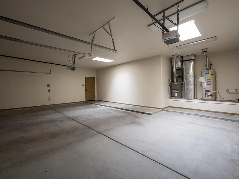 3685 Santa Marcella Ave — Photo 35