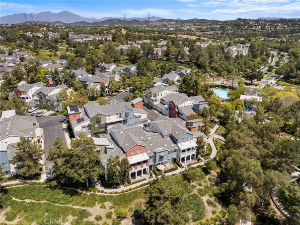 34 Platinum Cir, Mission Viejo, CA 92694