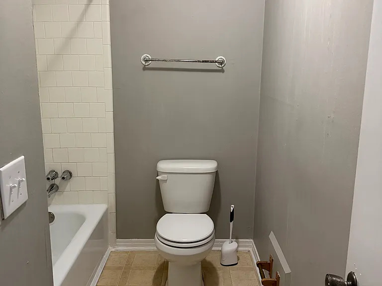 2107 Langley Ave — Photo 10